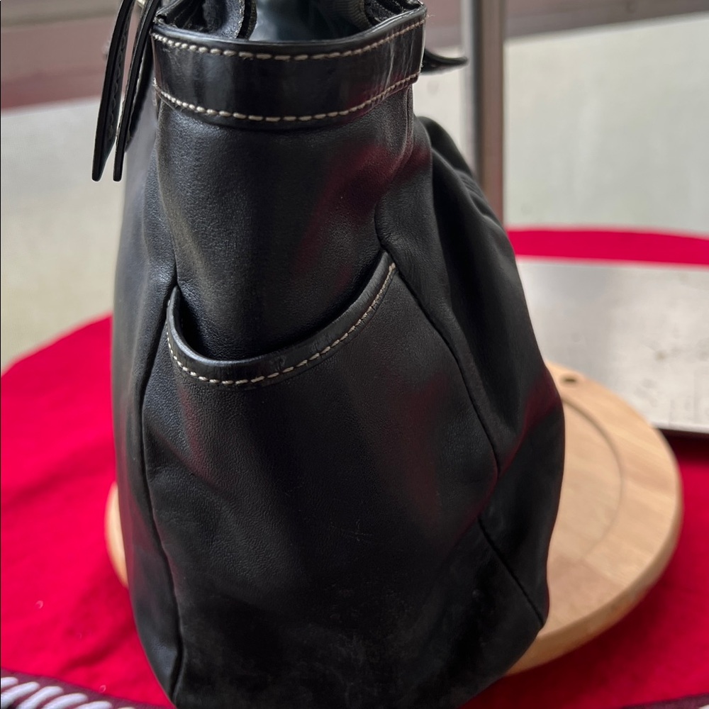 ❌ ❌ SOLD ❌❌Coach Black Leather Shoulder Bag F15147 - Picture 4 of 12
